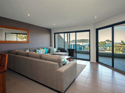 Barefoot Bliss @ Fingal Bay - ACT Tourism 0
