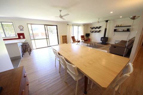 Barefoot Bungalow At Hat Head - ACT Tourism 1