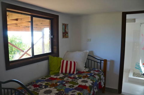 Barrels Beach House, 28 Dulconghi Street - ACT Tourism 1