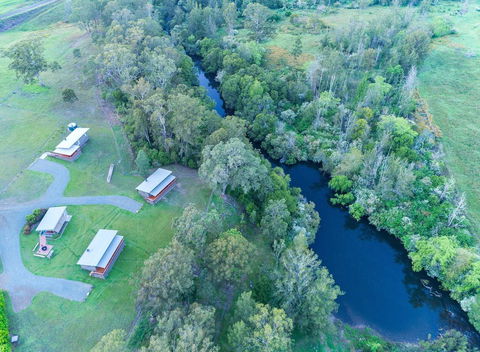 Barrington Riverside Cottages - ACT Tourism 1