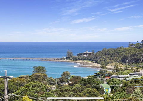 Bay Views Lorne - ACT Tourism 1