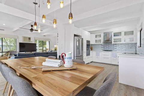 BAYSHORE - DROMANA - ACT Tourism 1