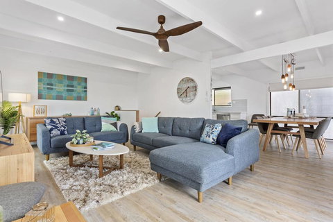 BAYSHORE - DROMANA - ACT Tourism 2