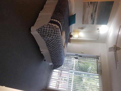 Bayshores Holiday Apartments - ACT Tourism 3