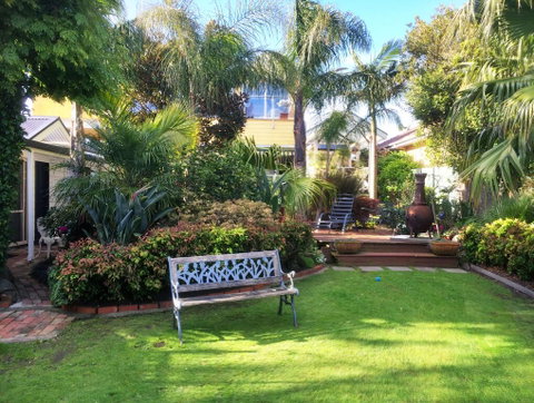 Bayview Studio - ACT Tourism 0