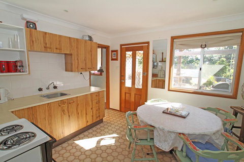 Beach And Bush Getaway - ACT Tourism 2