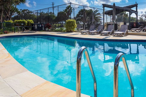 Beach Escape (unit 8 Beach Breakers) - ACT Tourism 0