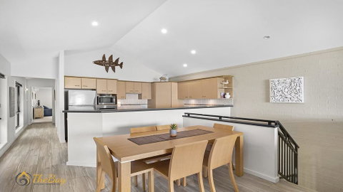 Beach House 72A Marine Drive - Fingal Bay - ACT Tourism 3