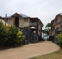 Beach House Apartment 1 - ACT Tourism