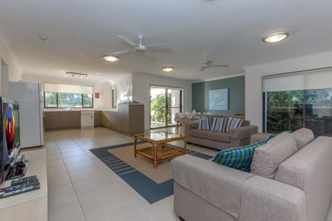 Beach House, Pacific Road, 1/20 - ACT Tourism 2