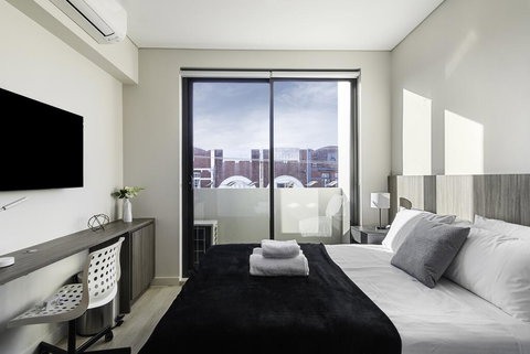 BEACH LOCATION STUDIO // CLOVELLY 5 - ACT Tourism 2