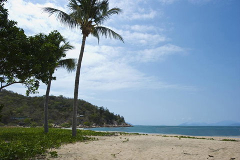 Beachcomber Unit 2 - ACT Tourism 1