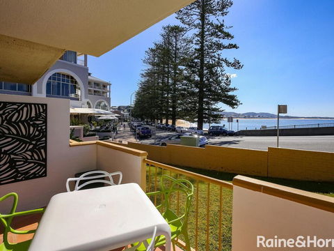 Beachfront Terrigal - 4/24 Terrigal Espl - ACT Tourism 1
