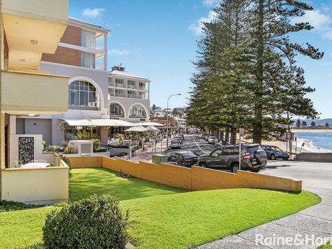 Beachfront Terrigal - 4/24 Terrigal Espl - ACT Tourism 0