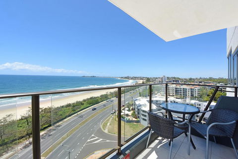 Beachfront Towers - ACT Tourism 1