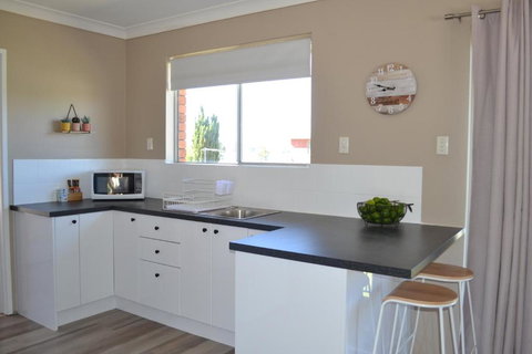 Rio Rita Ocean View Apartments - ACT Tourism 3