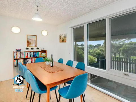 Retro Groovy Pad Pt Elliot - ACT Tourism 3