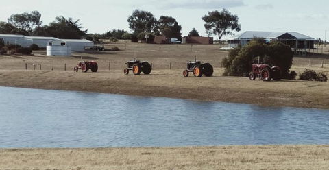Redtail Ridge Cottages - ACT Tourism 2