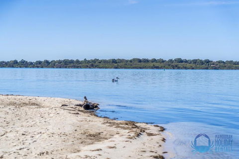 Relax At Dawesville Estuary - ACT Tourism 0