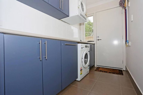 Relax At Falcon By The Bay - ACT Tourism 2