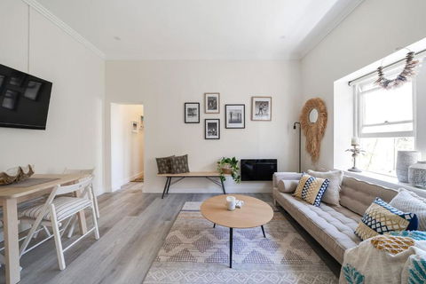 Relaxed Coogee Coastal Living With Ocean Views - ACT Tourism 3