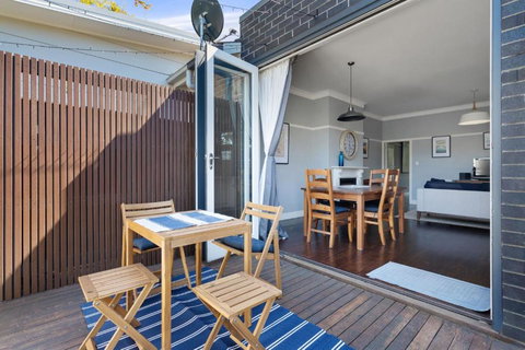 Relaxing Retreat On Earle St, Cremorne Near Attractions - ACT Tourism 0