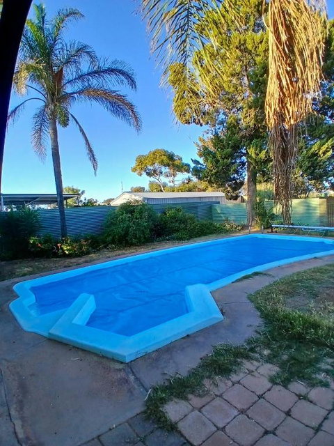 Renovated 3BD With Pool And Spa Bath - ACT Tourism 1