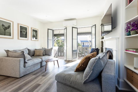 Renovated Terrace-Style Apartment In Woollahra - ACT Tourism 0