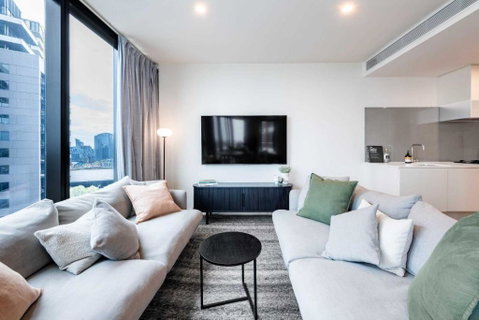 Resort Style Living 2 Bed Apt With Pool BBQ - ACT Tourism 0