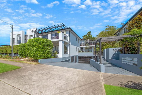 Rest A While - ACT Tourism 2