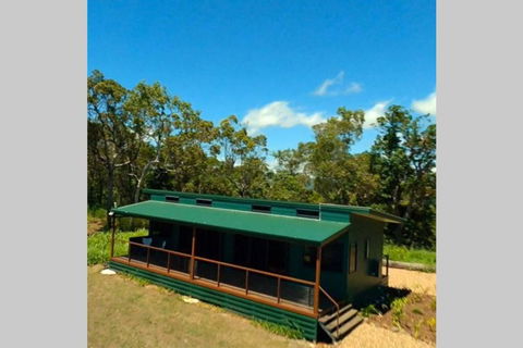 Ridge Cabin - Stunning Views - 5km From Neighbours - ACT Tourism 0