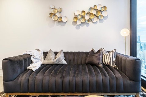 Ritzy Apartment In Iconic Australia 108 With Views - ACT Tourism 0