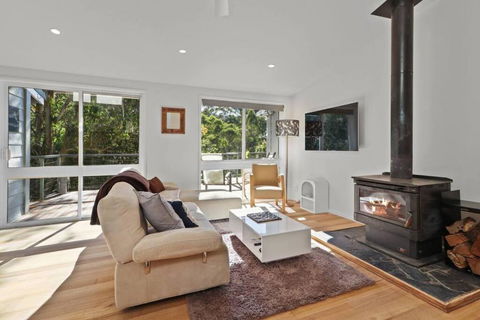 River Rest Merrijig Near Base Of Mount Buller - ACT Tourism 3