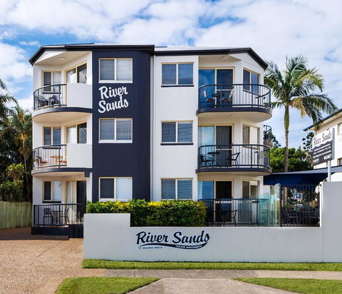 River Sands Apartments - ACT Tourism 0