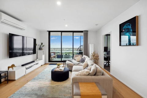 Riverina - Ultimate Footscray Getaway With Parking - ACT Tourism 0