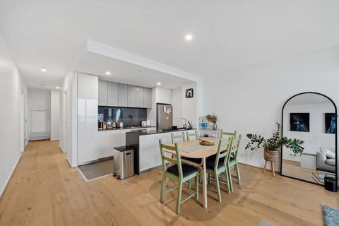 Riverina - Ultimate Footscray Getaway With Parking - ACT Tourism 2