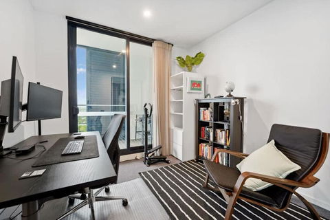 Riverina - Ultimate Footscray Getaway With Parking - ACT Tourism 3
