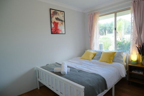 Riverside 5bedrooms Holiday House With Swimming Pool - ACT Tourism 2