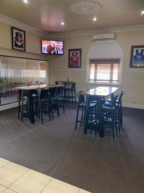 Riverside Hotel - ACT Tourism 2