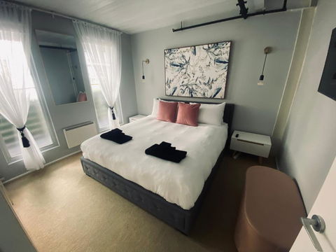 Red Tulip Apartments In Prahran - ACT Tourism 1