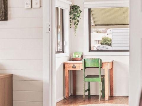 Rosena - The Classic Beach House - 5 Cashmore Street - ACT Tourism 3