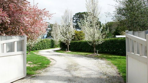 Robin Hill Manor - ACT Tourism 2