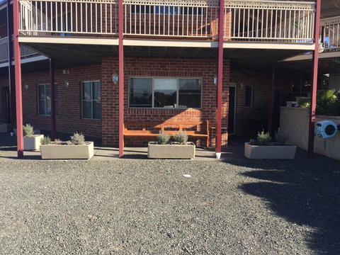 Robin Hill Retreat - ACT Tourism 3