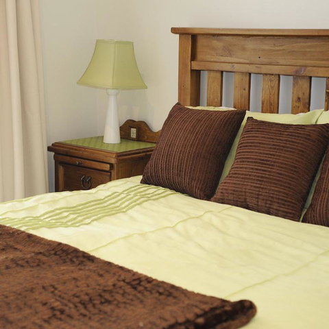 Robin Hill Retreat - ACT Tourism 0