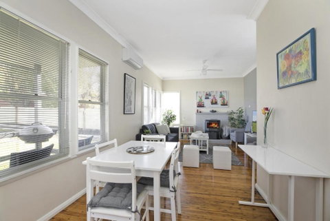 Ronelle Cottage - ACT Tourism 3