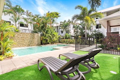 Royal Pavillions City Escape - ACT Tourism 1