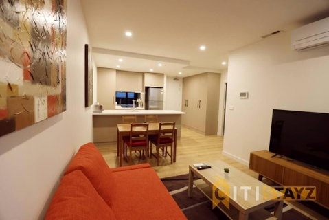 Ruby Red, 1Bd 1Bth Apt - Woden CBD - ACT Tourism 0