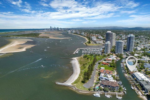 Runaway Bay Waterfront Delight - ACT Tourism 1
