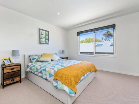 RYE/BLAIRGOWRIE FAMILY ENTERTAINER.. - ACT Tourism 1
