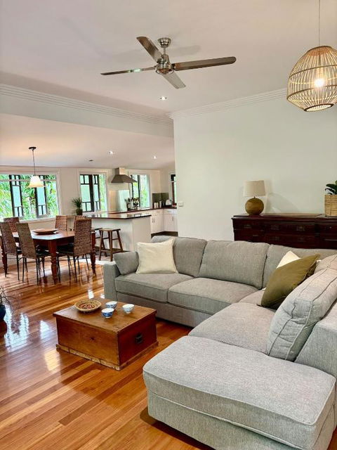 Sage House - ACT Tourism 0